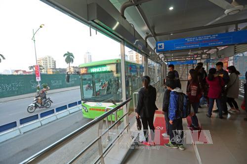 Hà Nội lý giải nghi vấn buýt nhanh BRT 'đội giá'